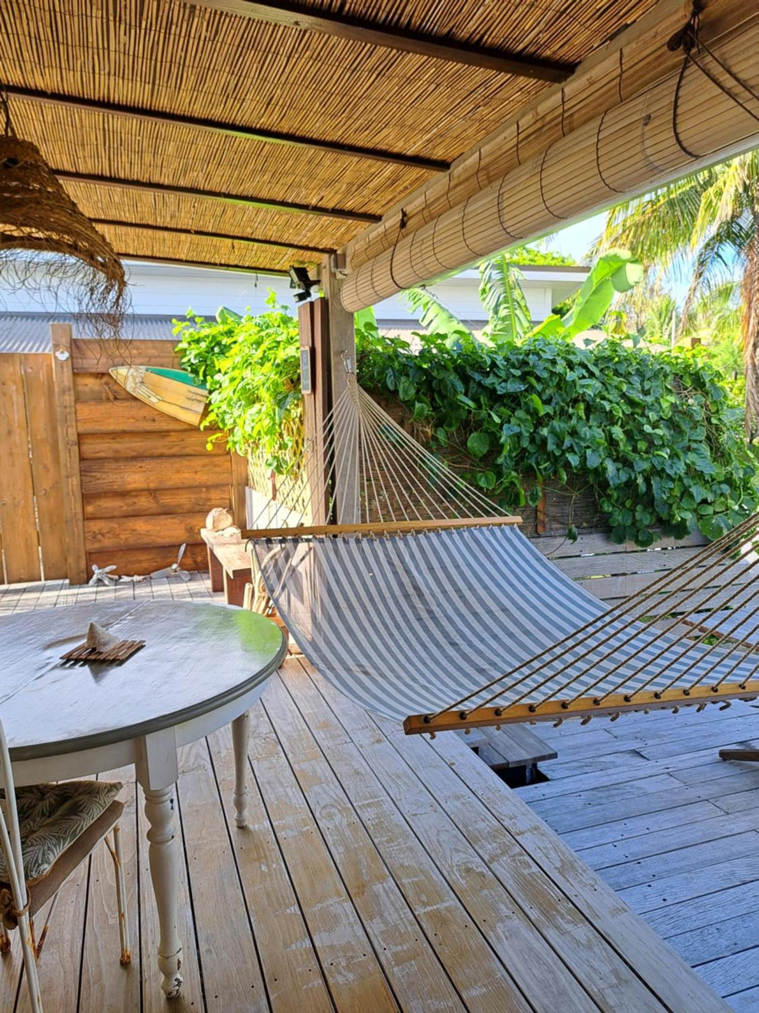Breeze Ocean Bungalow Moorea Exterior photo